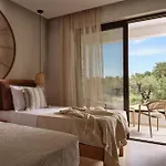 Feriehus Aretia Villa, Design & Nature Escape With Pool, By Thinkvilla *