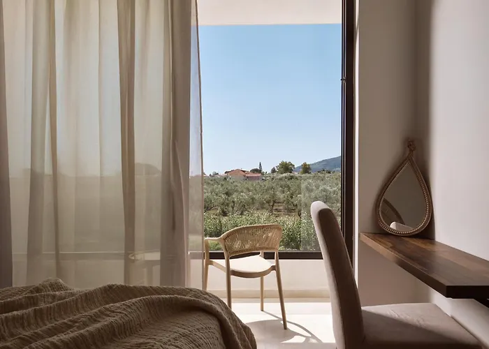 Aretia Villa, Design & Nature Escape With Pool, By Thinkvilla Σπίτι διακοπών *